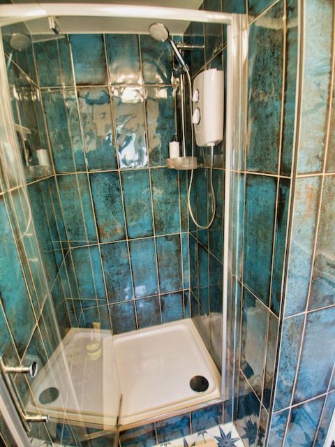Knocker Cottage Is A 3 Bedroom Made Up Of 1 Double Bedroom And 2 Small Double Bedrooms In Small Village 10 Min To Beaches 坎伯恩 外观 照片