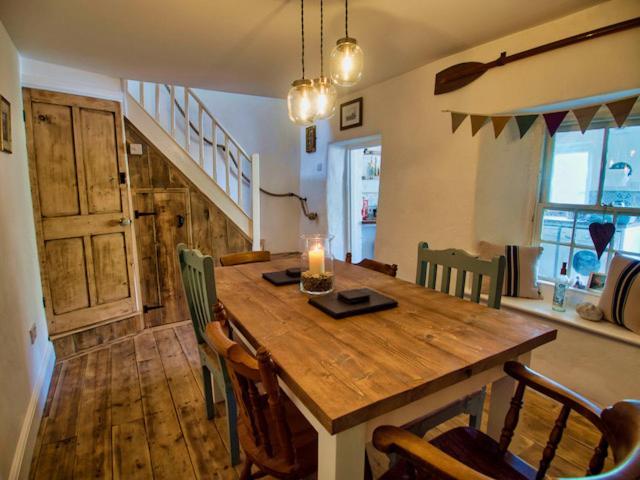 Knocker Cottage Is A 3 Bedroom Made Up Of 1 Double Bedroom And 2 Small Double Bedrooms In Small Village 10 Min To Beaches 坎伯恩 外观 照片