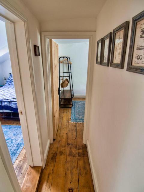 Knocker Cottage Is A 3 Bedroom Made Up Of 1 Double Bedroom And 2 Small Double Bedrooms In Small Village 10 Min To Beaches 坎伯恩 外观 照片